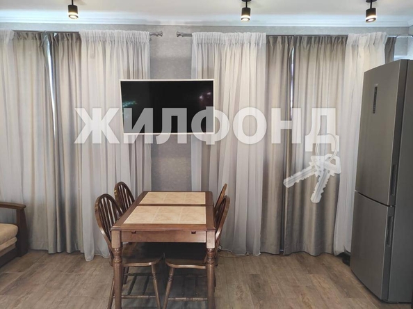 
   Продам 1-комнатную, 55 м², Макаренко ул, 30/1

. Фото 2.