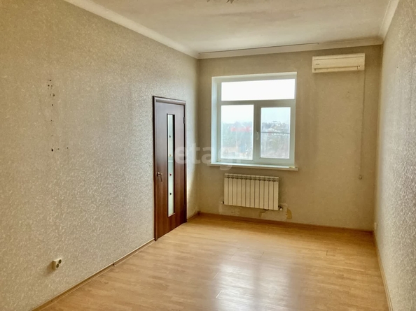 
   Продам 3-комнатную, 86.4 м², Изосимова ул, 20

. Фото 8.