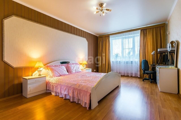 
   Продам 3-комнатную, 115.2 м², Сергея Есенина ул, 61

. Фото 9.