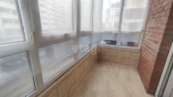 
   Продам 1-комнатную, 42 м², Лаврова ул, 8/5

. Фото 10.