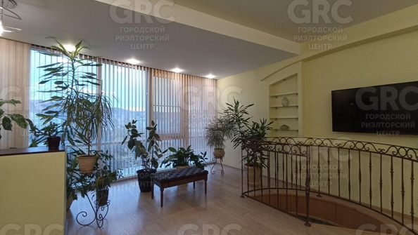 
  Продается 3-комн. квартира 114 м². Фото 1.