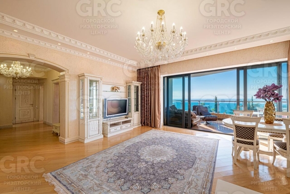 
  Продается 3-комн. квартира 172 м². Фото 2.