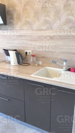 
  Продается 2-комн. квартира, 53 м², Учительская ул, д. 9
. Фото 10.