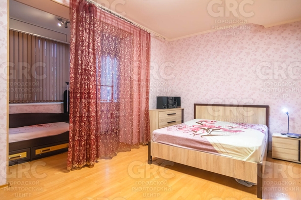 
   Продам 3-комнатную, 100 м², Грибоедова ул, 30

. Фото 8.