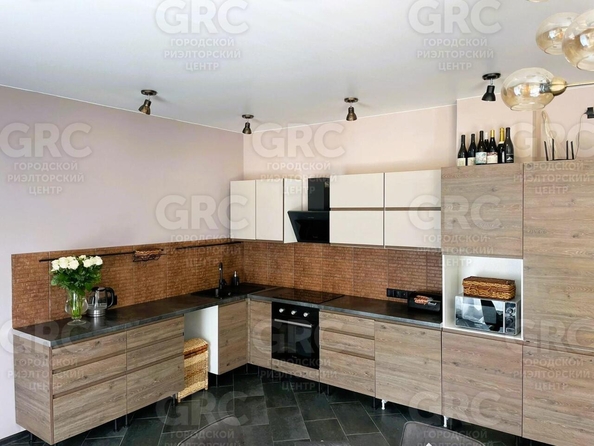 
  Продается дом 300 м². Фото 2.