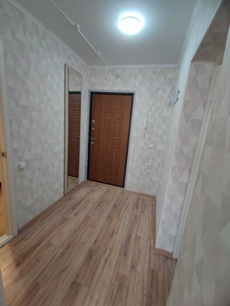 
   Продам 1-комнатную, 37 м², Адмирала Пустошкина ул, 10

. Фото 4.