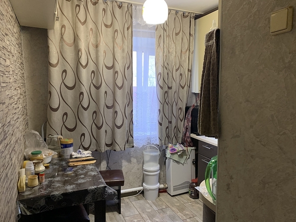 
   Продам 4-комнатную, 56 м², Октябрьская ул, 53

. Фото 4.