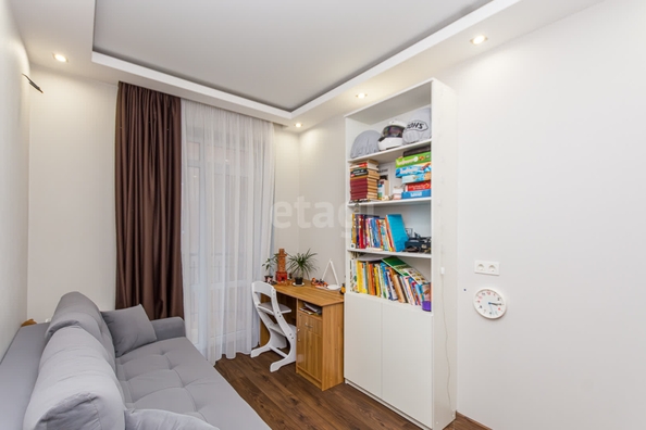 
   Продам 3-комнатную, 73.4 м², Сергея Есенина ул, 131

. Фото 28.