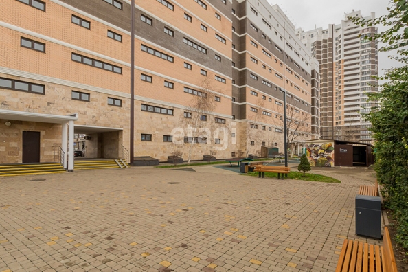 
   Продам 1-комнатную, 42.6 м², Лаврова ул, 8/2

. Фото 29.