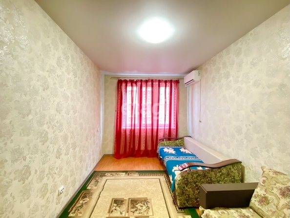 
   Продам 1-комнатную, 35 м², Комарова ул, 21б

. Фото 7.