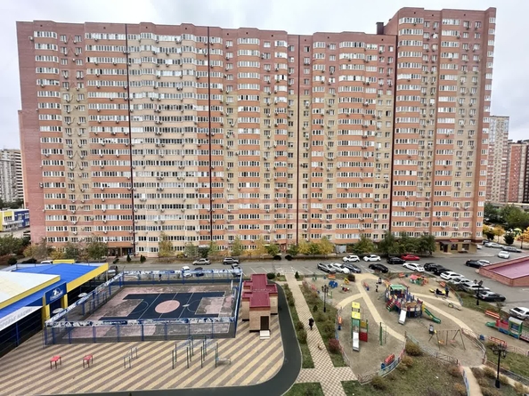 
   Продам 1-комнатную, 40.5 м², Героя Яцкова И.В. ул, 15/1

. Фото 9.