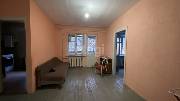 
   Продам 3-комнатную, 55.8 м², 1-го Мая ул, 75/1

. Фото 4.