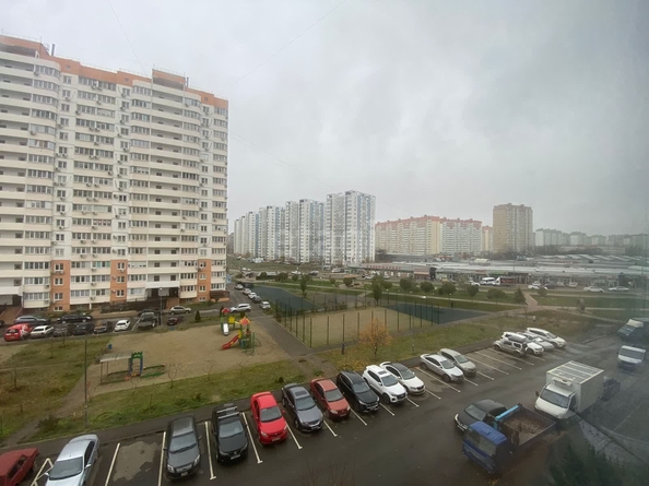 
   Продам 2-комнатную, 52.4 м², 40-летия Победы ул, 188

. Фото 9.