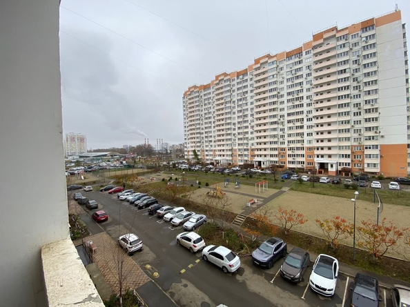 
   Продам 2-комнатную, 52.4 м², 40-летия Победы ул, 188

. Фото 13.