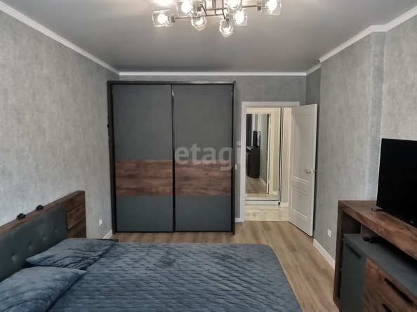 
   Продам 2-комнатную, 67.5 м², Цезаря Куникова ул, 24/2

. Фото 4.