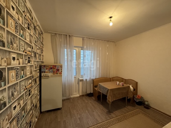 
   Продам 1-комнатную, 36.8 м², Карякина ул, 15

. Фото 3.