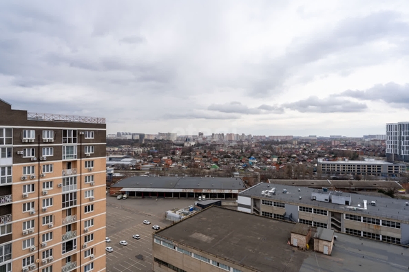 
   Продам 1-комнатную, 41.8 м², Коммунаров ул, 270

. Фото 24.