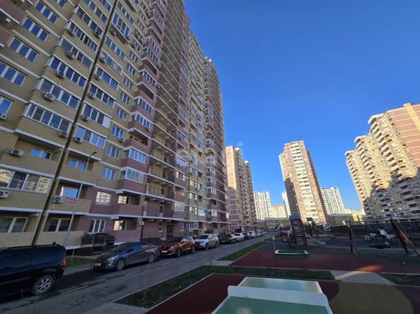 
   Продам 2-комнатную, 58.6 м², Героя Владислава Посадского ул, 16/1

. Фото 16.