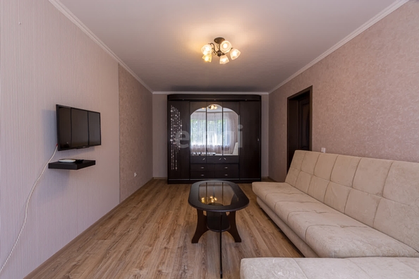 
   Продам 2-комнатную, 63 м², Героев-Разведчиков ул, 40

. Фото 2.