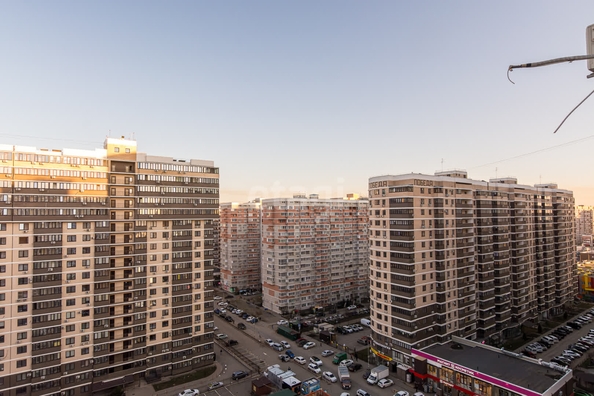 
   Продам 3-комнатную, 60.2 м², Цезаря Куникова ул, 24/3

. Фото 12.