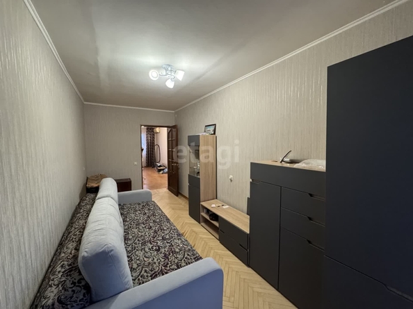 
   Продам 2-комнатную, 43.3 м², Курчатова ул, 4

. Фото 3.