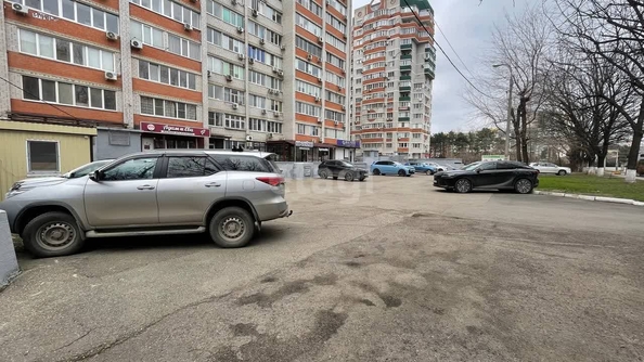 
   Продам 2-комнатную, 48 м², Игнатова ул, 4

. Фото 15.