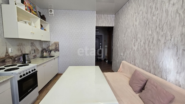 
   Продам 1-комнатную, 33.4 м², Героя Яцкова И.В. ул, 9/3

. Фото 2.