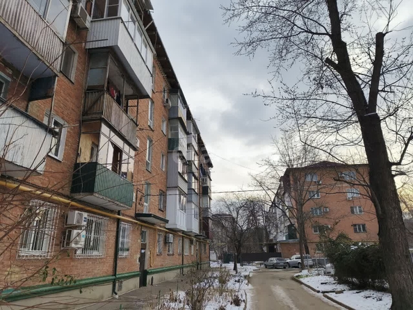 
   Продам 2-комнатную, 41.5 м², Стасова ул, 147

. Фото 17.