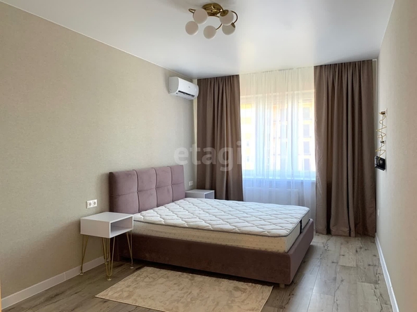 
   Продам 1-комнатную, 37.8 м², Героя Георгия Бочарникова ул, 8/1

. Фото 2.