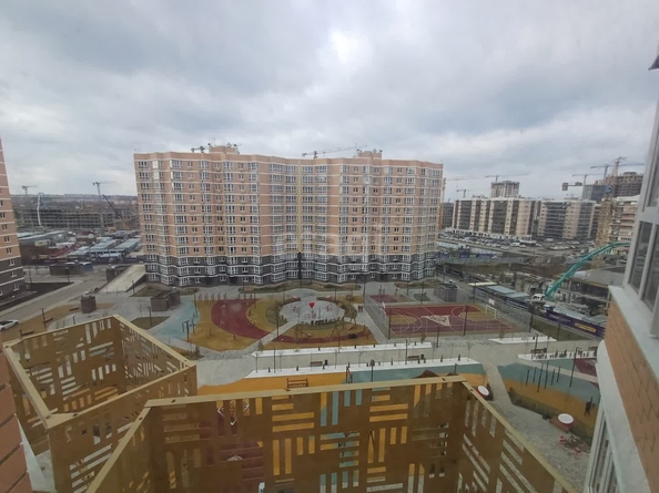 
   Продам 2-комнатную, 71 м², Ветеранов ул, 85

. Фото 20.