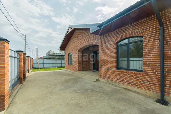 
   Продам дом, 219.4 м², Краснодар

. Фото 1.
