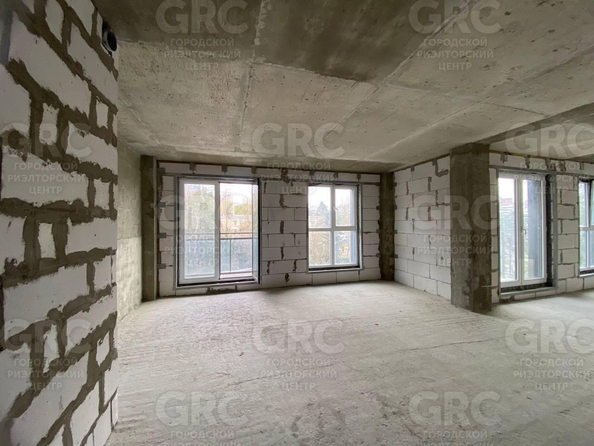 
   Продам 3-комнатную, 72.5 м², Туапсинская ул, 10

. Фото 2.