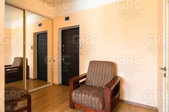 
   Продам 1-комнатную, 40 м², Яблочная ул, 12

. Фото 2.
