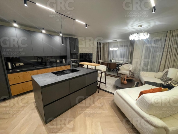 
  Продается 4-комн. квартира, 98 м², Горького ул, д. 87/1
. Фото 1.