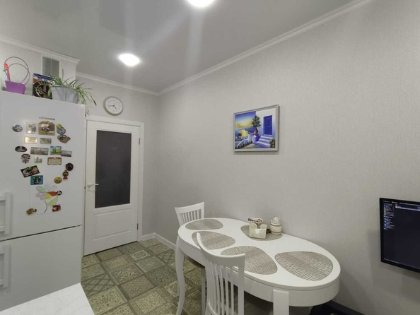 
   Продам 1-комнатную, 50 м², Парковая ул, 61к2

. Фото 1.