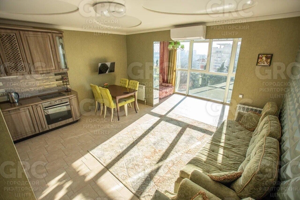 
   Продам 2-комнатную, 82 м², Виноградная ул, 4

. Фото 25.