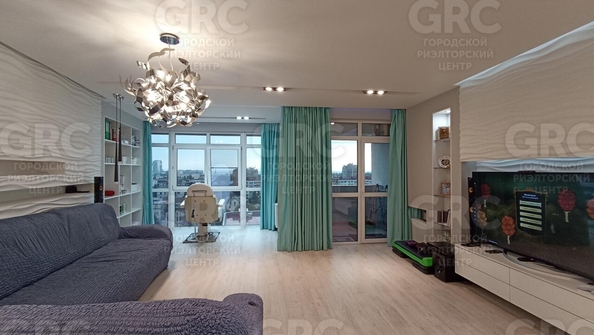 
  Продается 3-комн. квартира 121 м². Фото 1.
