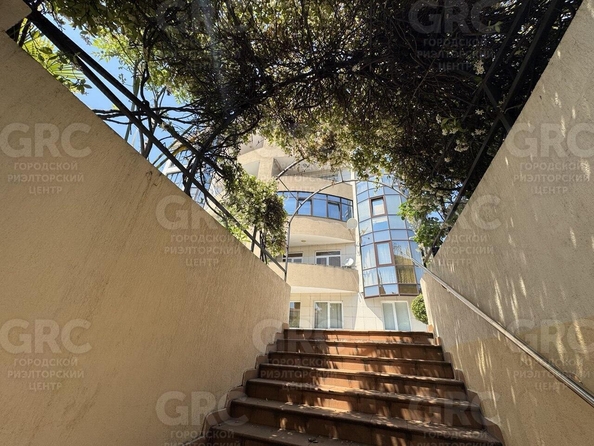 
  Продается 4-комн. квартира, 189 м², Пирогова ул, д. 40А
. Фото 11.