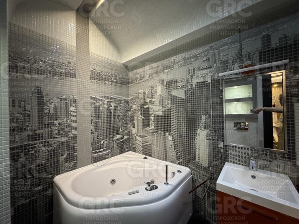 
  Продается 4-комн. квартира 189 м². Фото 15.