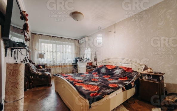 
   Продам 3-комнатную, 72 м², Строительный пер, 1

. Фото 3.