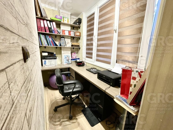
   Продам 2-комнатную, 66.2 м², Макаренко ул, 33

. Фото 13.