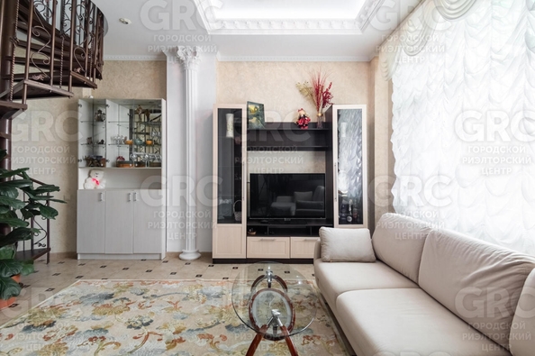 
  Продается студия 100 м². Фото 1.