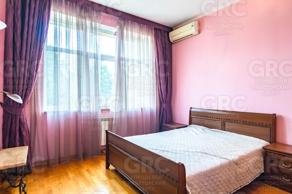 
   Продам дом, 280 м², Сочи

. Фото 15.