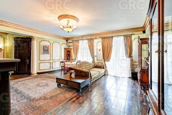 
  Продается 3-комн. квартира, 110 м², Пирогова ул, д. 40А
. Фото 1.