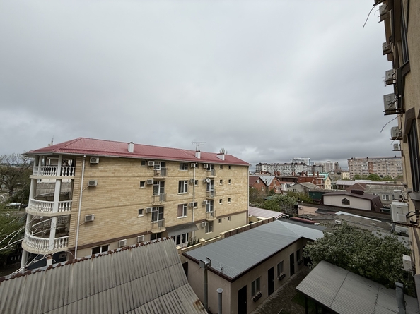 
   Продам 2-комнатную, 68 м², Толстого ул, 85

. Фото 19.