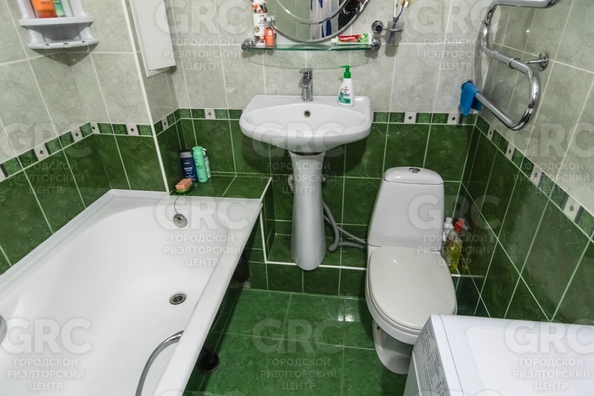 
   Продам 1-комнатную, 35 м², Виноградная ул, 224/1

. Фото 7.