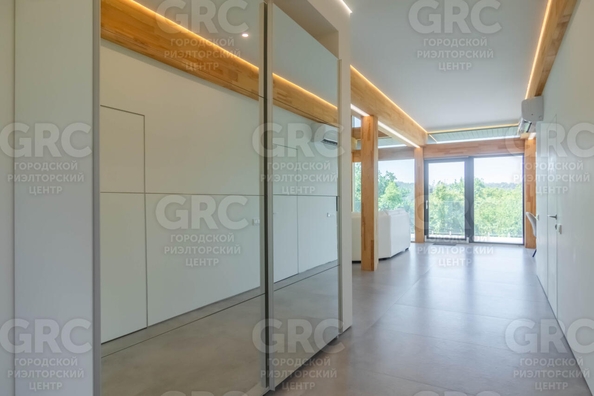 
   Продам коттедж, 280 м², Сочи

. Фото 13.