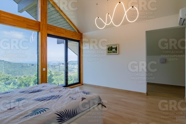 
   Продам коттедж, 280 м², Сочи

. Фото 32.