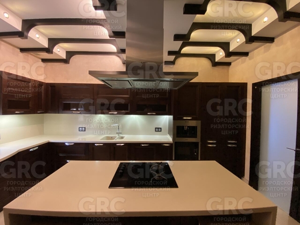 
   Продам дом, 500 м², Сочи

. Фото 9.