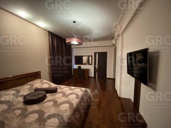 
   Продам дом, 500 м², Сочи

. Фото 21.